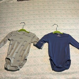 H&M Long Sleeved Onesie Bodysuits